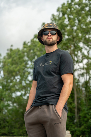 Avid Compound T-Shirt (Black)