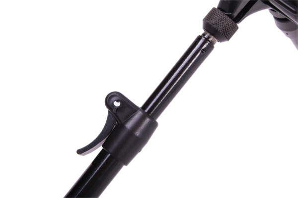 NGT Rod pod completo con alarmas de mordida, baterías, columpios y reposa cañas