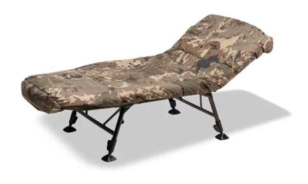 Nash Indulgence 4 Leg Junior Sleep System Camo Bedchair (Incl. Blanket)