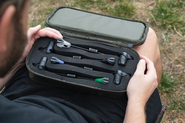 Nash Subterfuge Siren R4 Swinger Opbergcase Voor Night Glo Swing Arms