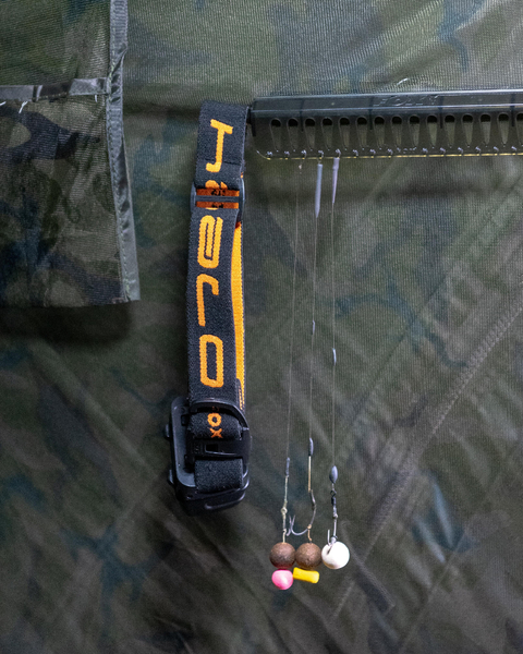 Fox Edges Rig And Hanging Rack