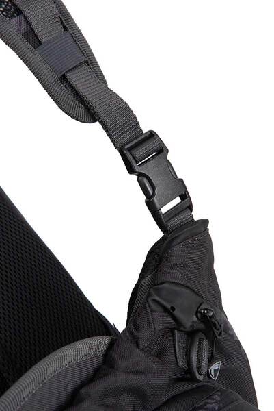 Fox Rage Camo Voyager Chest Pack (Incl. 2 Tackle boxes)