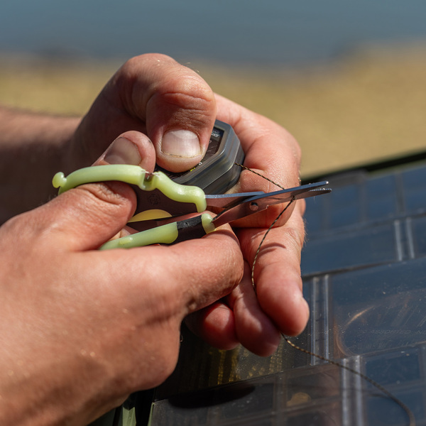 Ridgemonkey Nite Glo Strip 'n Snip Scissor