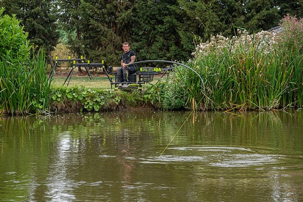 Canne au coup Matrix V2 Margin Pole Package 13m