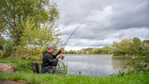 Nufish Affinium Feeder Rod