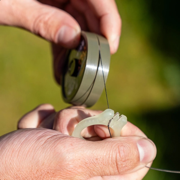PB Products Jelly Wire Loaded Camo Coated Hooklink Material 20m (25lb)