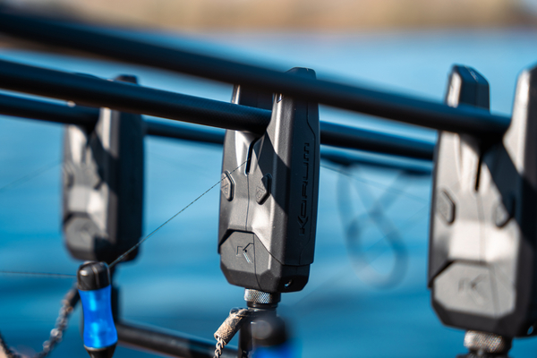 Korum KSi8 3 Rod Draadloze Beetmelder Set