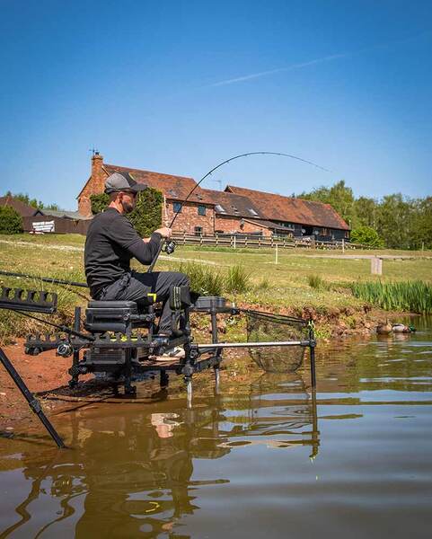 Matrix Horizon X Ultra Pro Commercial Feeder Rod