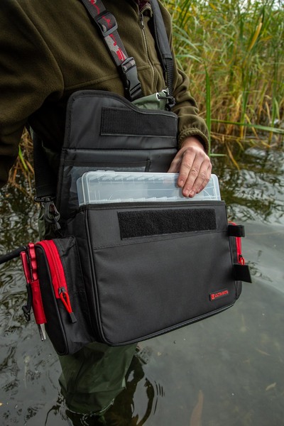 Ultimate Predator Shoulderbag + Tacklebox