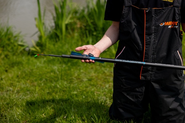 Middy Battlezone 4m (telescopic) Equipped with elastic mounting!