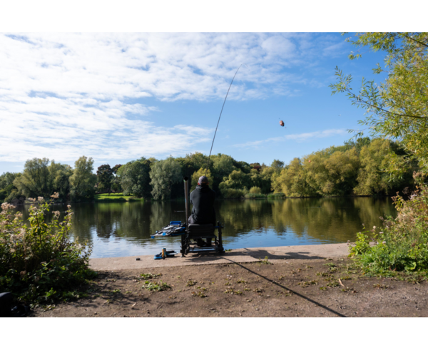 Preston Carp Maggot Feeder Medium Voerkorf