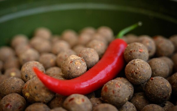 Dynamite Baits Hot Crab & Krill Boilies (1kg)
