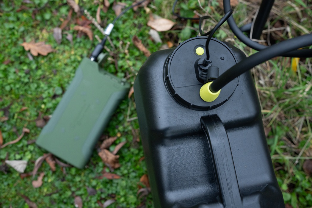 Kit Box Doccia Esterno – Rubinetto, Tubo Rinforzato 51 Pollici E Testa A Spegnimento Rapido Per Camper, Barca E Van
