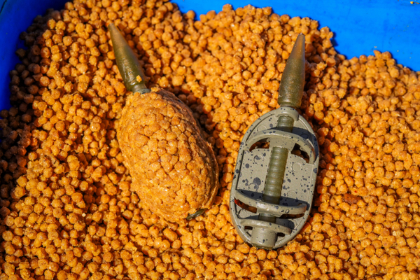 Preston ICS In-Line Dura Flat Method Feeder