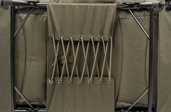 Nash Indulgence 4 Leg Junior Sleep System Camo Bedchair (Incl. Blanket)