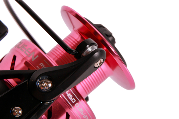 Kołowrotek z wolnym biegiem Ultimate Freespool Queen 6000