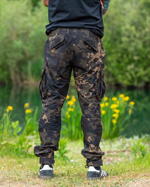Korda Original Kombats Dark Kamo Angelhose