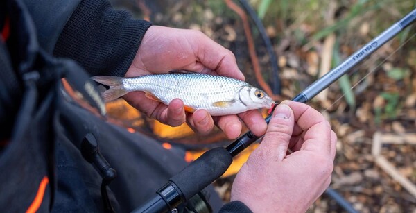 Guru Float Rod & Reel Combo Set 11' (1-15g) (Incl. Line & Accessories)