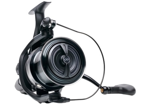 Daiwa 18 Emblem Spod 35 SCW QD Big Pit Spod Reel