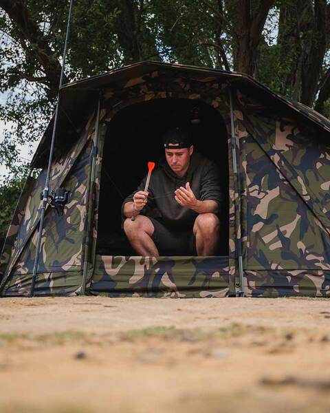 Fox Frontier II Camo Bivvy (Incl. Vapour Peak)