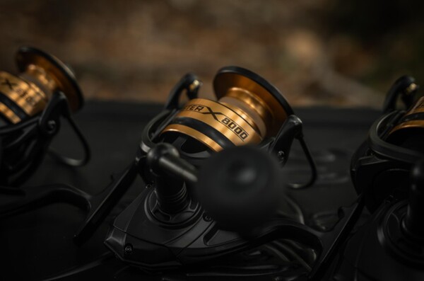 Black Cat Buster X Catfish Reel