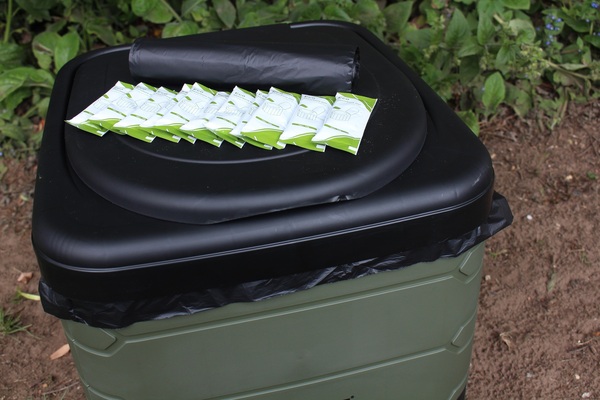 Wolf XL Toilet Bags & Chemical Sachets