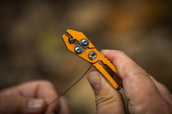 Pole Position Easy Cutter Multifunctional Tool