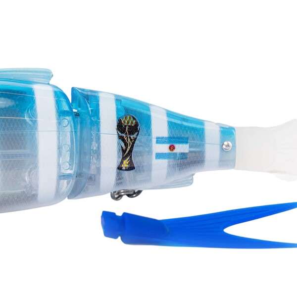 LMAB KØFI Real Vibe 180 Swimbait WK Editie 18cm (53g) (Incl. Extra Staart) - Argentina