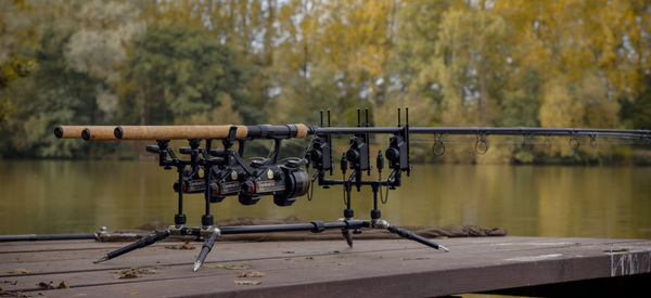 Solar Blacklite Worldwide Rodpod