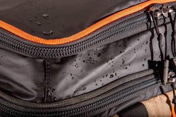 Grayton Tough Gear Lure Carryall (Incl. 5 Tackle boxes)