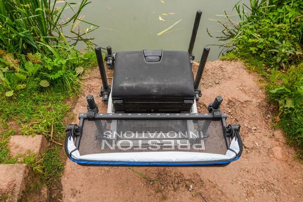 Preston Ventalite Slimline Hoodie Side Tray Ködertisch