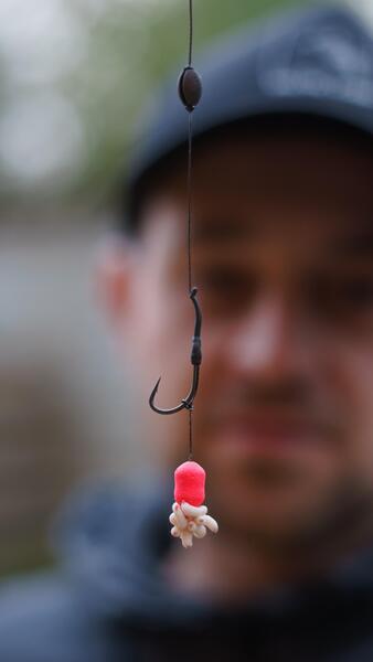 Tactic Carp Mini Dumbell Wafters Pineapple Butyric 150ml (8x12mm)