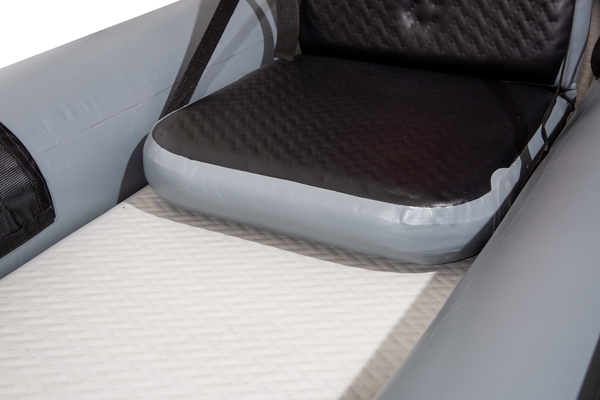 Ultimate Seeker Kayak 310