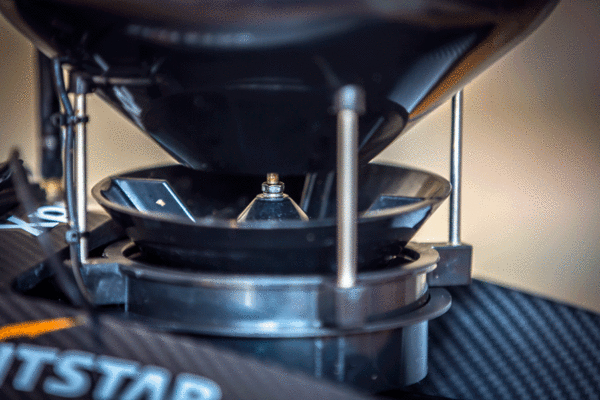 BaitStar Baitboats Xpert Carbon AllinOne Futterboot (Baitthrower, GPS & Echolot)