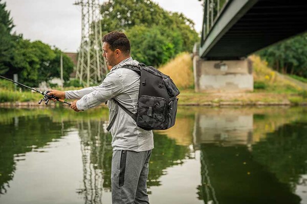 Fox Rage Camo Voyager Rucksack (Incl. 5 Tackle boxes)