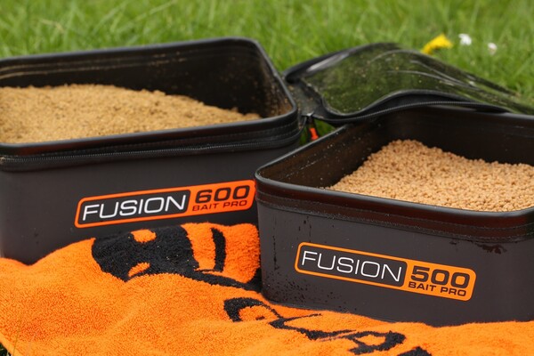 Guru Fusion 300 + Bait Pro 200 Combo