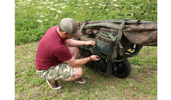 Fox FX Explorer Barrow + Camolite Barrow Bag + 2x Mesh Bags + 2x Bag straps