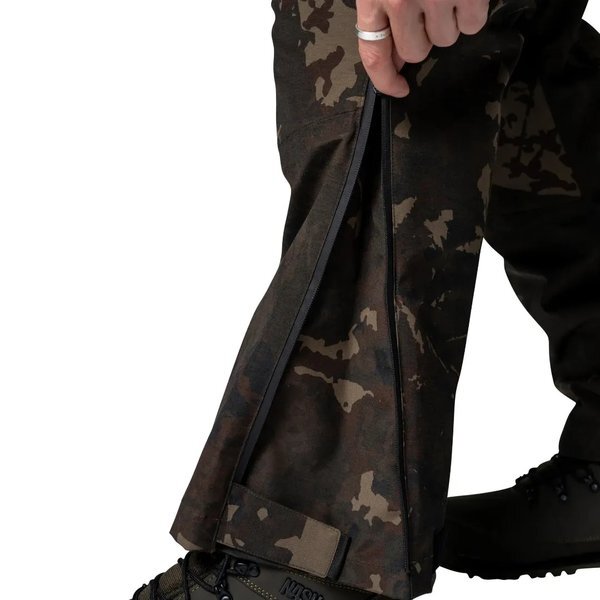 Nash ZT Helluva Peto Impermeable y Tirante Camo