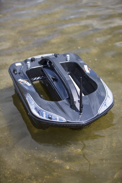 Łódka Zanętowa BaitStar Baitboats Pro All-in-One Carbon (Incl. Echosonda & GPS)