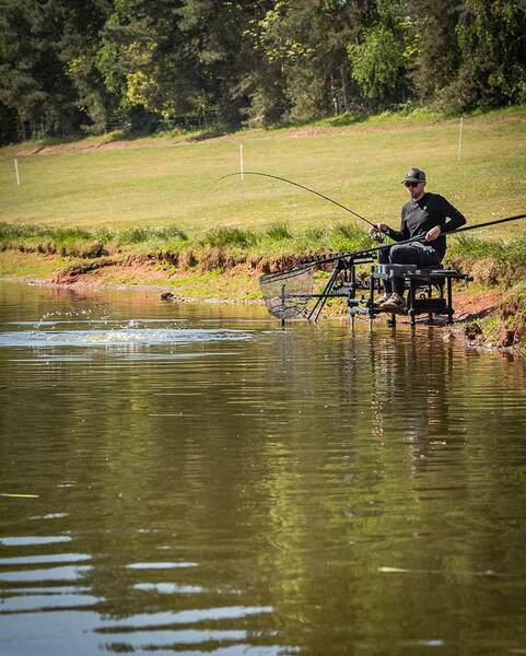 Matrix Horizon X Ultra Pro Commercial Feeder Rod