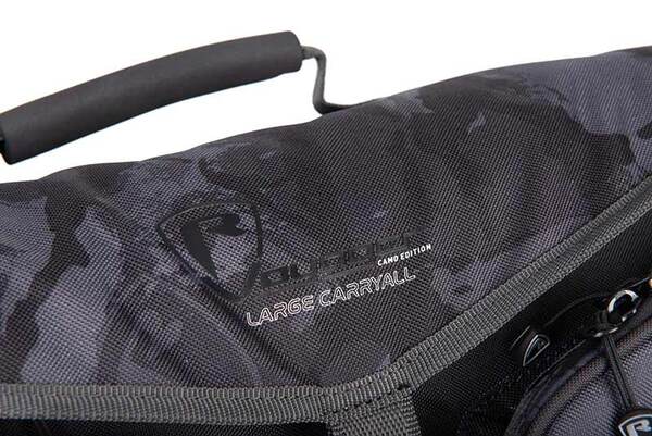 Fox Rage Camo Voyager Large Carryall (Incl. 5 Tackle boxes)