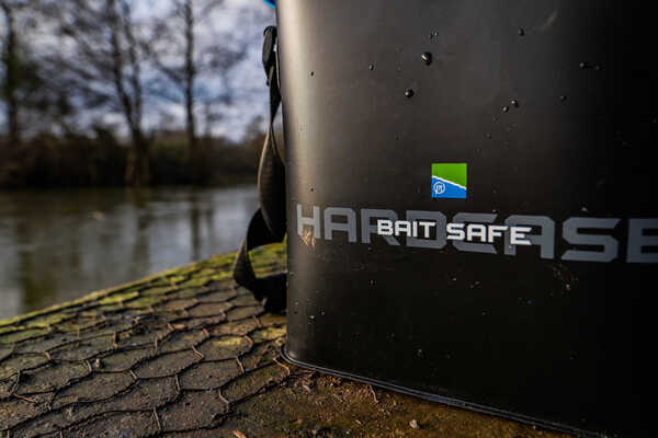Preston Hardcase Bait Safe (Incl. 4 Voerbakjes)
