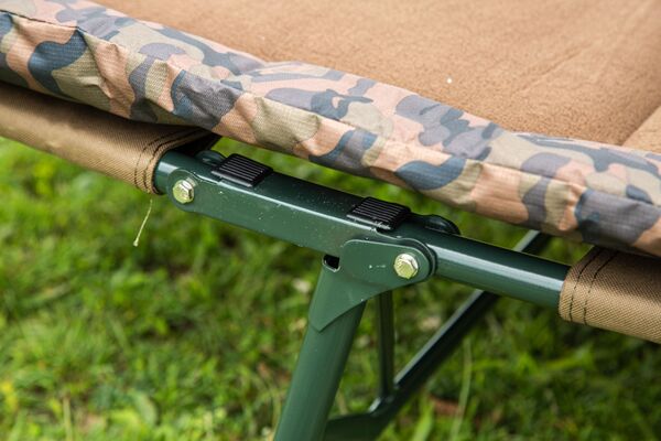 Ultimate Bedchair Deluxe Wide Camo