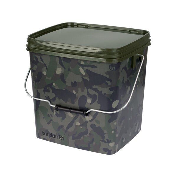 Trakker 13 Ltr Camo Square Container Voeremmer (Incl. Tray)
