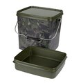 Trakker 13 Ltr Camo Square Container Voeremmer (Incl. Tray)