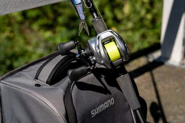 Shimano Tranx B 301 HG Baitcaster Reel 