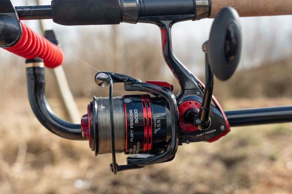 Ultimate Fury Feeder Reel 4000