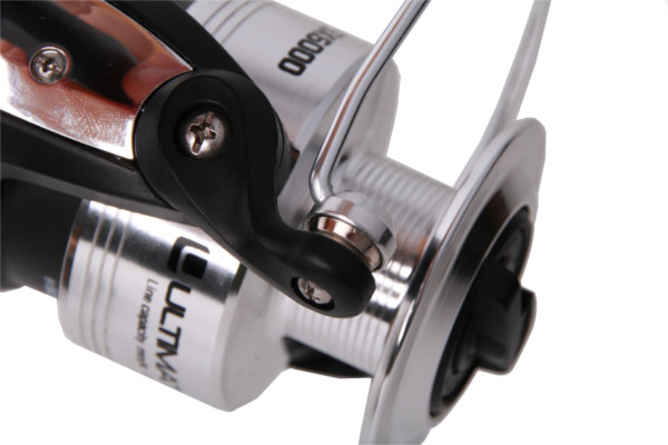 Daiwa Black Widow Extension Carp 3,05m - Canne à Pêche Carpe 2 Brins Avec Poignée Extensible - Puissante Et Compacte