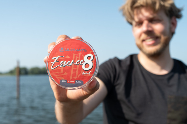 Ultimate Essence 8-Braid 135m Gevlochten Lijn