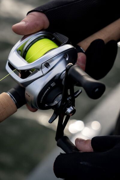 Shimano Tranx B 301 HG Baitcaster Reel 